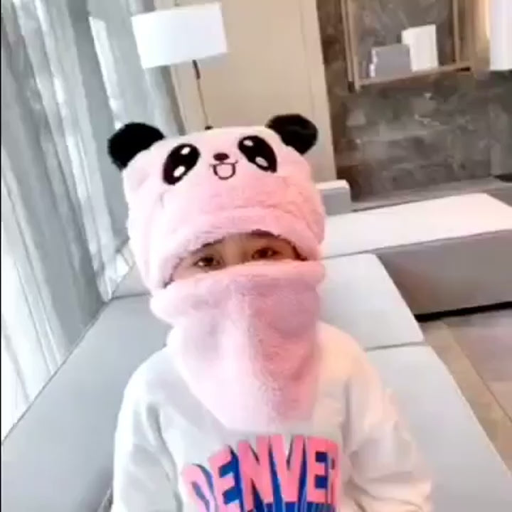 Baby Panda Winter Cap with Attached Neck Warmerda Baby(random color)